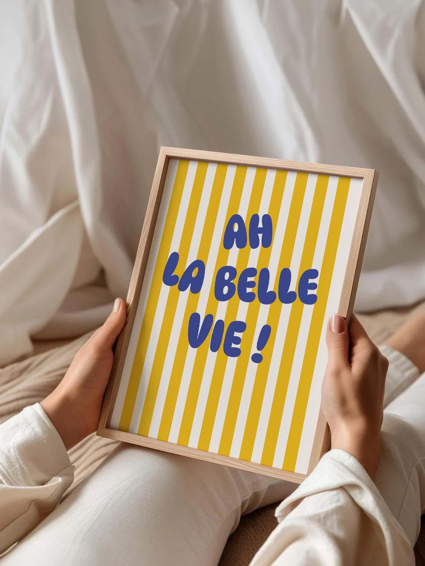 Affiche La Belle Vie